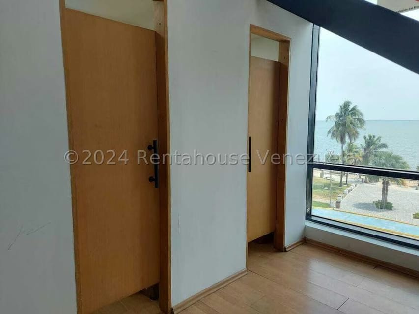 Comercial (Local Comercial) en Venta en Avenida El Milagro, Zulia - 18