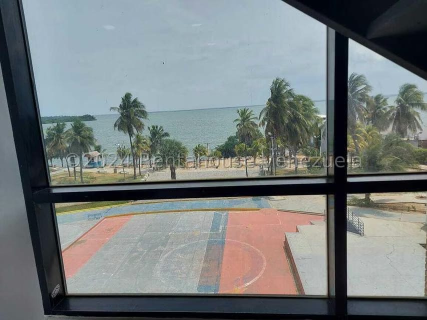 Comercial (Local Comercial) en Venta en Avenida El Milagro, Zulia - 19
