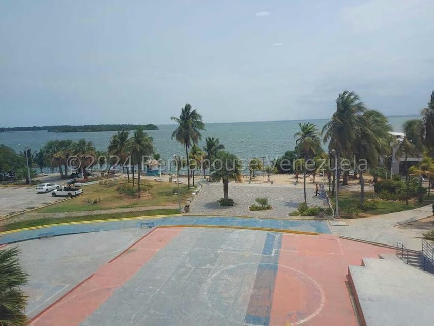 Comercial (Local Comercial) en Venta en Avenida El Milagro, Zulia - 21