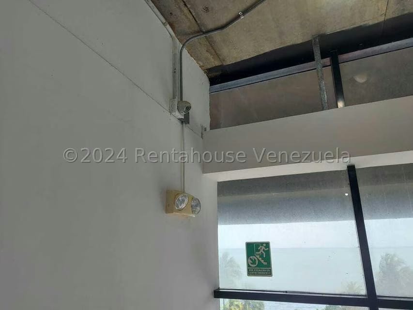 Comercial (Local Comercial) en Venta en Avenida El Milagro, Zulia - 26