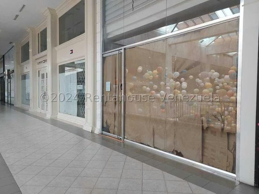 Comercial (Local Comercial) en Venta en Avenida El Milagro, Zulia - 4