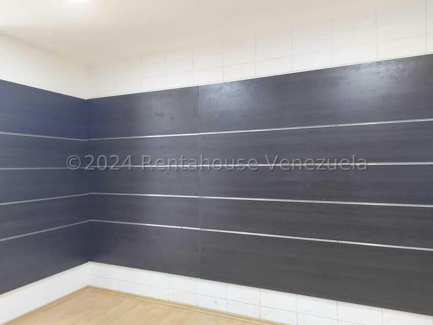 Comercial (Local Comercial) en Venta en Avenida El Milagro, Zulia - 43