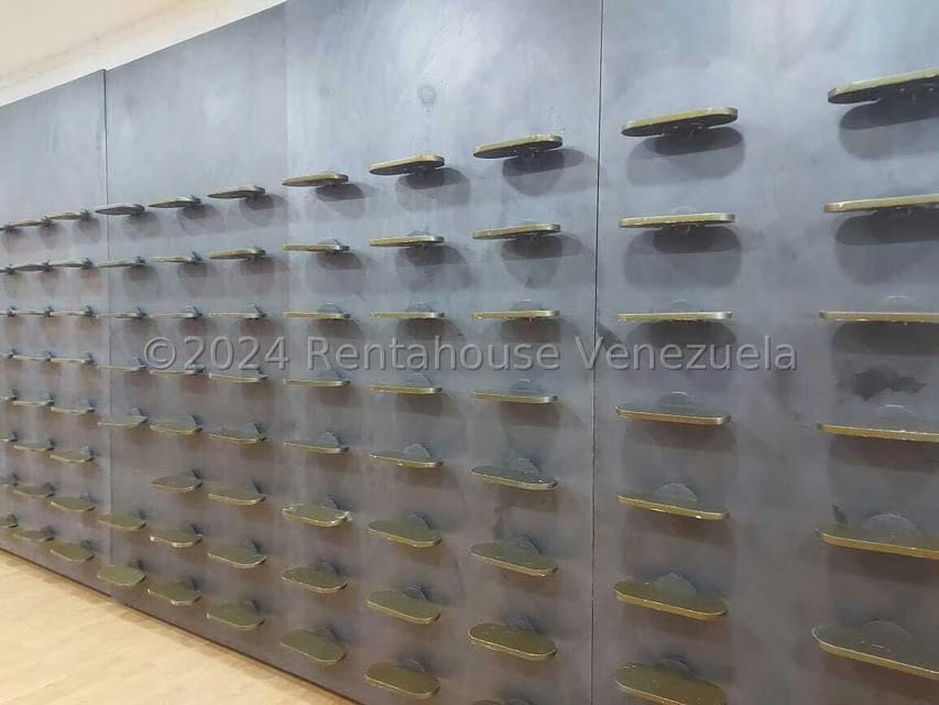 Comercial (Local Comercial) en Venta en Avenida El Milagro, Zulia - 45