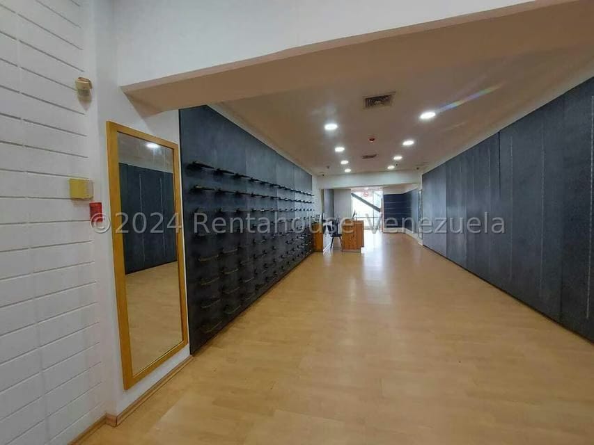 Comercial (Local Comercial) en Venta en Avenida El Milagro, Zulia - 7