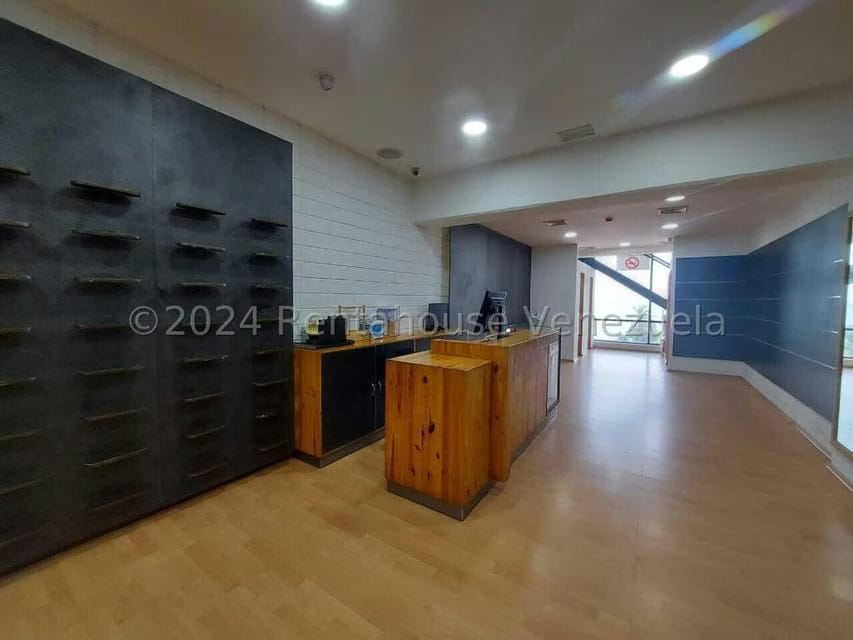 Comercial (Local Comercial) en Venta en Avenida El Milagro, Zulia - 9