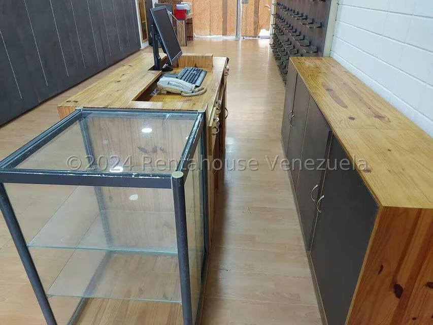Comercial (Local Comercial) en Venta en Avenida El Milagro, Zulia - 10