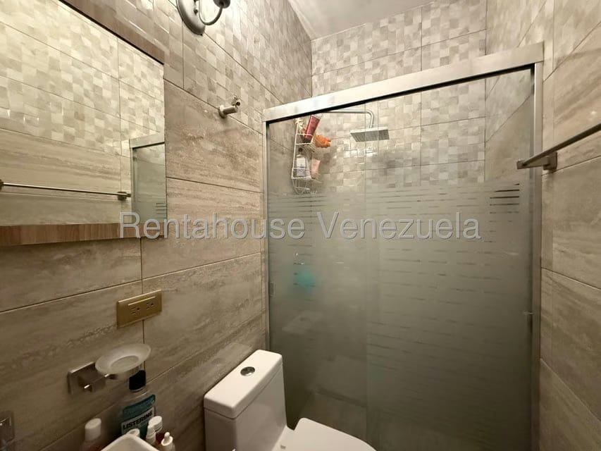 Casa (Multipes Niveles) en Venta en El Paraiso, Distrito Metropolitano - 15