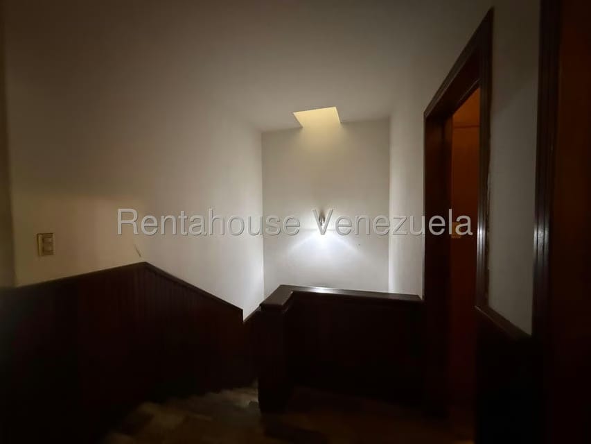 Casa (Multipes Niveles) en Venta en El Paraiso, Distrito Metropolitano - 18