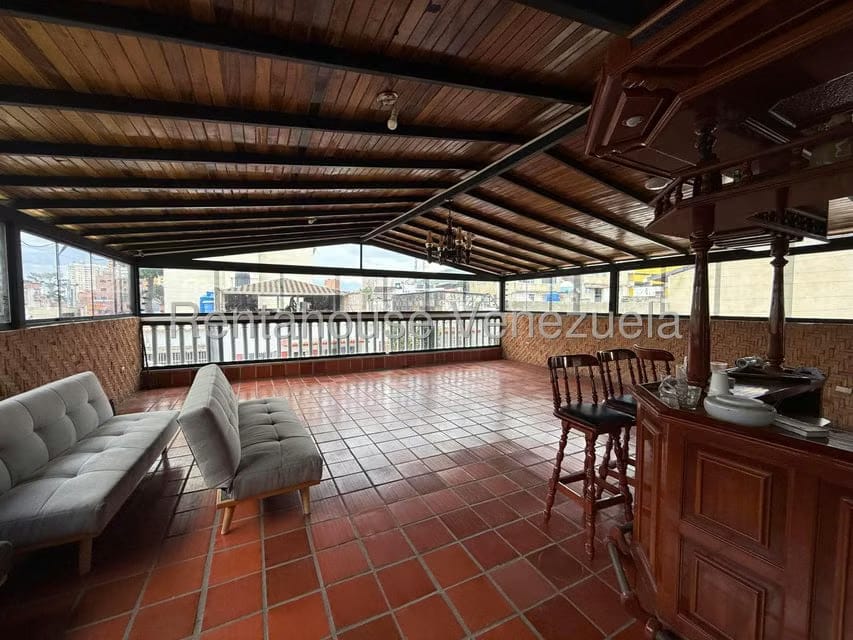 Casa (Multipes Niveles) en Venta en El Paraiso, Distrito Metropolitano - 21
