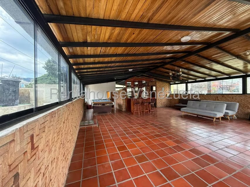 Casa (Multipes Niveles) en Venta en El Paraiso, Distrito Metropolitano - 23