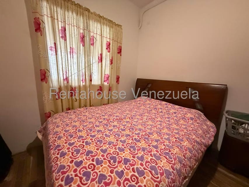 Casa (Multipes Niveles) en Venta en El Paraiso, Distrito Metropolitano - 5