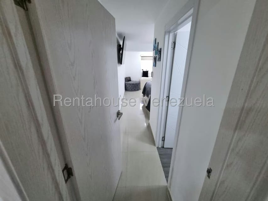 Apartamento (1 Nivel) en Venta en Parque Caiza, Distrito Metropolitano - 15