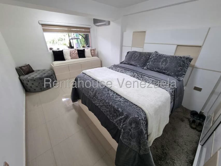 Apartamento (1 Nivel) en Venta en Parque Caiza, Distrito Metropolitano - 16