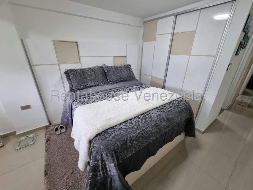 Apartamento (1 Nivel) en Venta en Parque Caiza, Distrito Metropolitano - 17