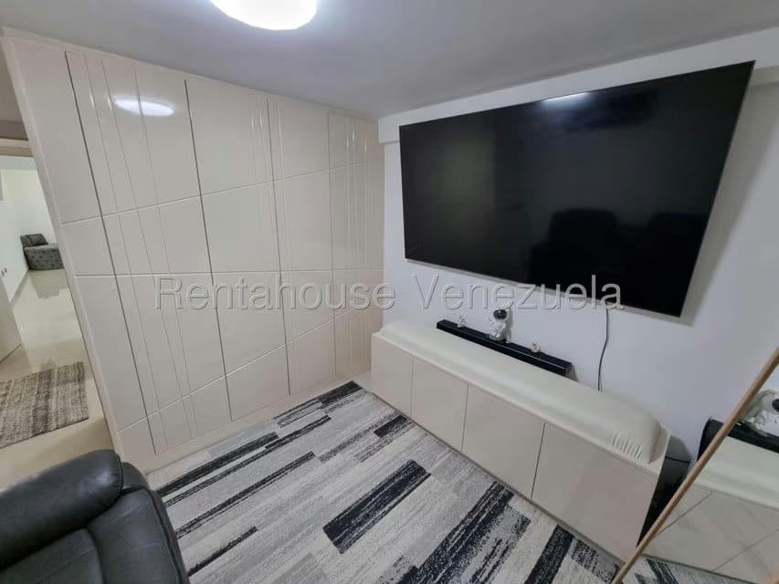Apartamento (1 Nivel) en Venta en Parque Caiza, Distrito Metropolitano - 24