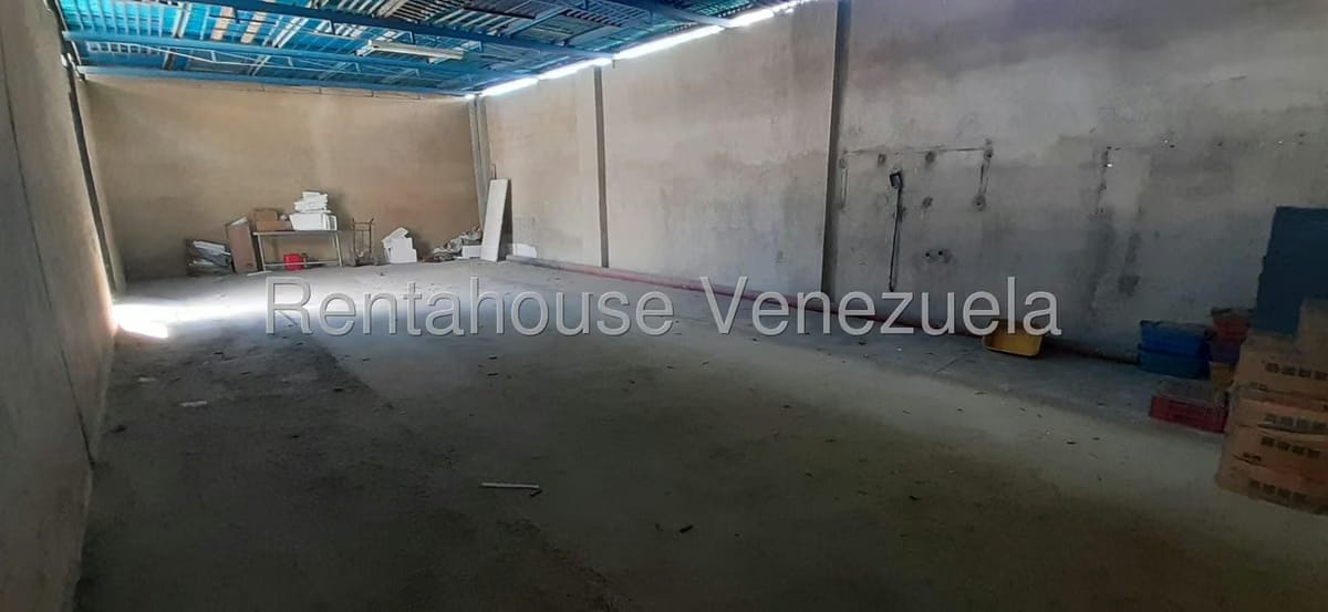 Comercial (Galpon - Deposito) en Alquiler en Centro, Lara - 5