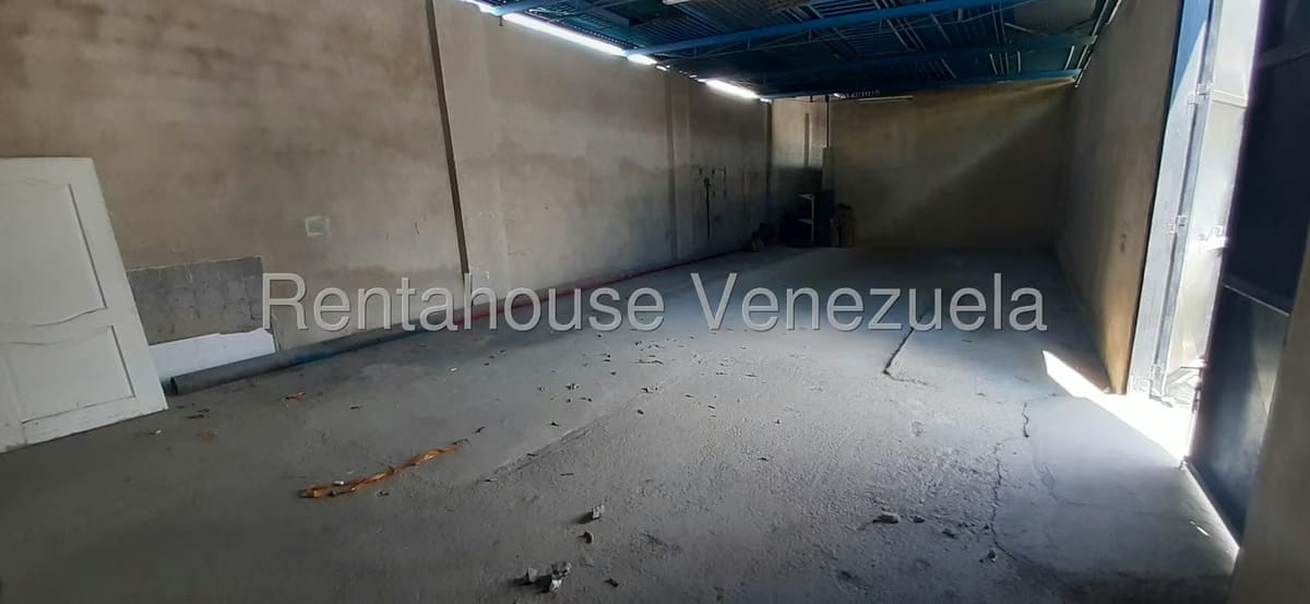 Comercial (Galpon - Deposito) en Alquiler en Centro, Lara - 8