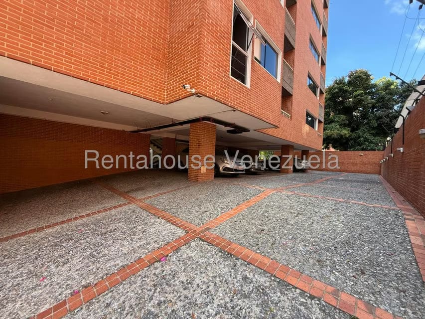Apartamento (1 Nivel) en Alquiler en Campo Alegre, Distrito Metropolitano - 18