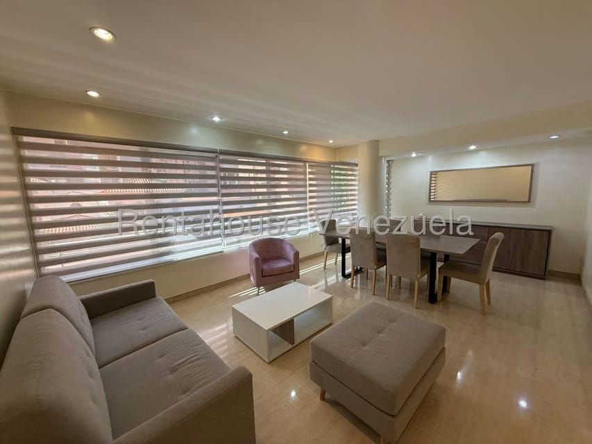 Apartamento (1 Nivel) en Alquiler en Campo Alegre, Distrito Metropolitano - 22