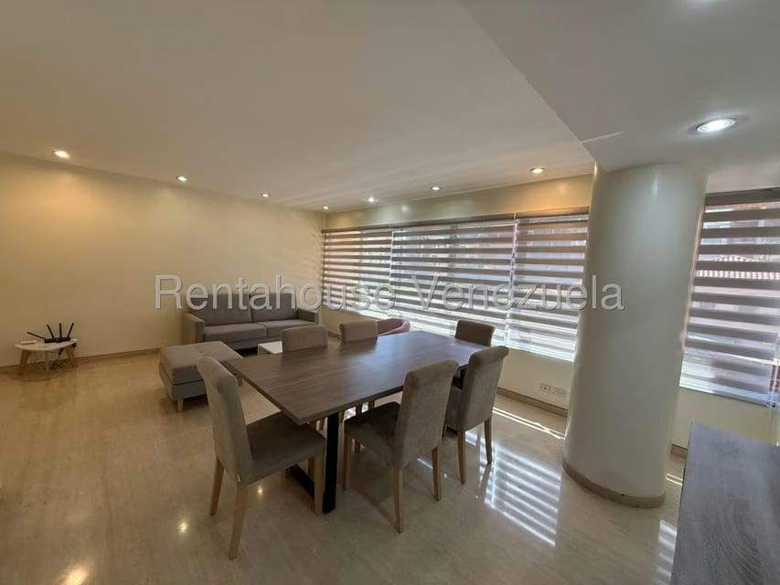 Apartamento (1 Nivel) en Alquiler en Campo Alegre, Distrito Metropolitano - 5