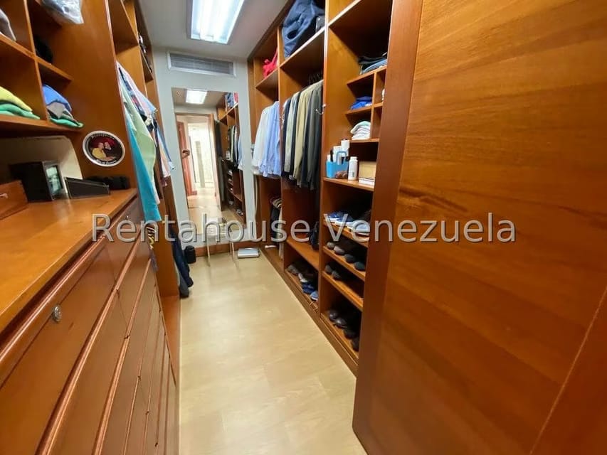 Casa (Multipes Niveles) en Venta en Mirador de Los Campitos I, Distrito Metropolitano - 20