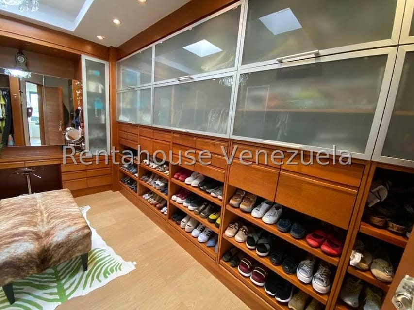 Casa (Multipes Niveles) en Venta en Mirador de Los Campitos I, Distrito Metropolitano - 23