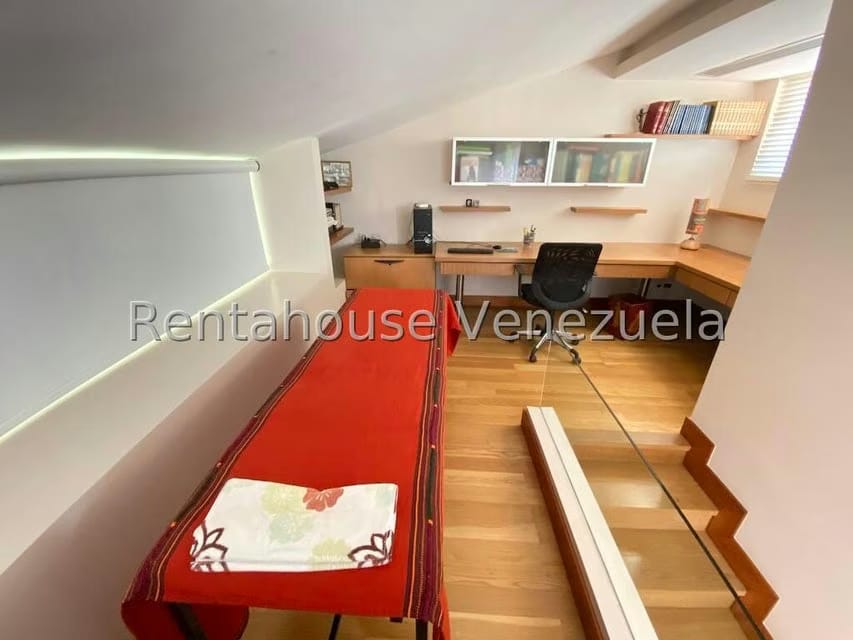 Casa (Multipes Niveles) en Venta en Mirador de Los Campitos I, Distrito Metropolitano - 27