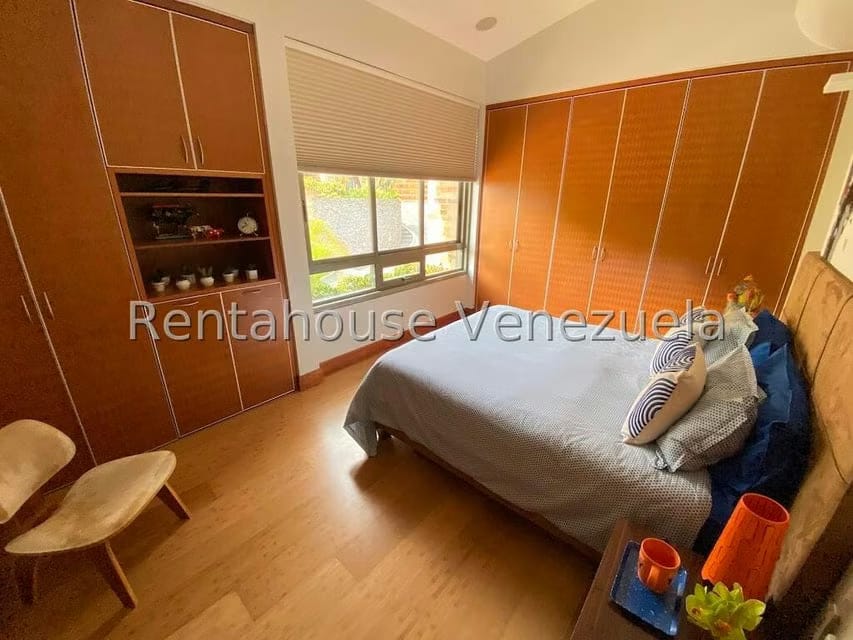 Casa (Multipes Niveles) en Venta en Mirador de Los Campitos I, Distrito Metropolitano - 28