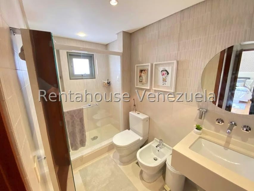Casa (Multipes Niveles) en Venta en Mirador de Los Campitos I, Distrito Metropolitano - 34