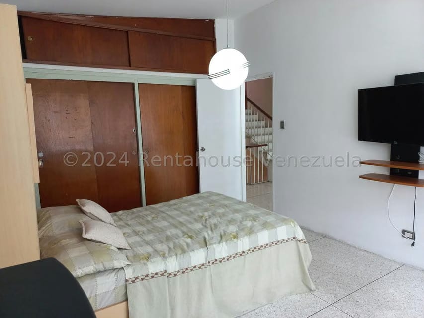 Casa (Multipes Niveles) en Venta en Prados del Este, Distrito Metropolitano - 28