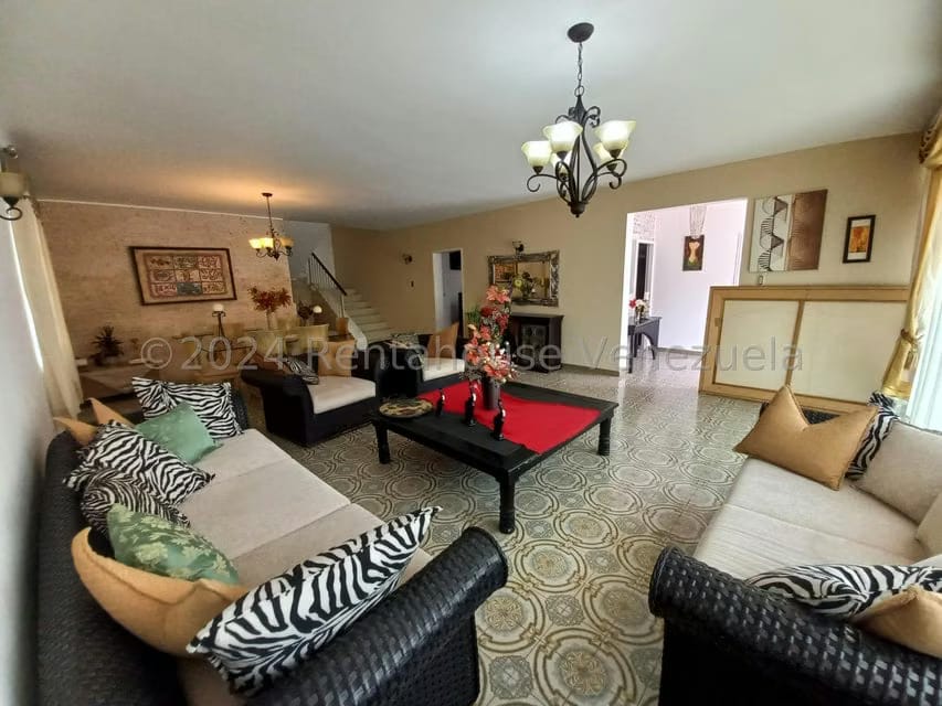Casa (Multipes Niveles) en Venta en Prados del Este, Distrito Metropolitano - 7