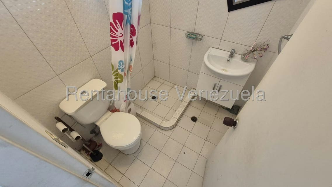 Apartamento (Duplex) en Venta en Lomas de Prados del Este, Distrito Metropolitano - 12
