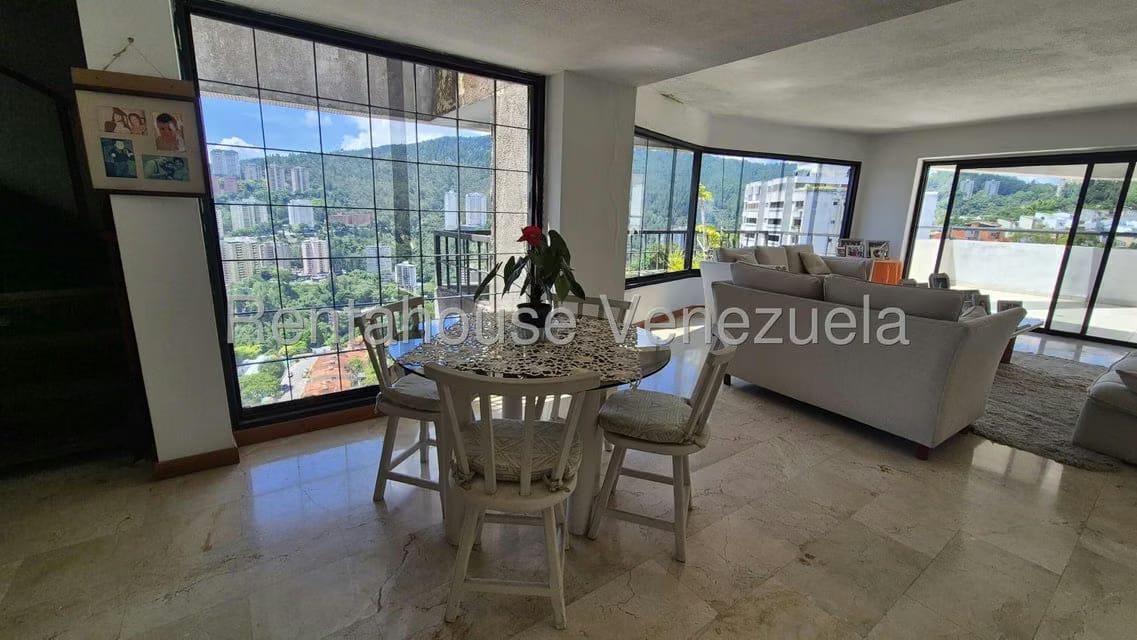 Apartamento (Duplex) en Venta en Lomas de Prados del Este, Distrito Metropolitano - 15