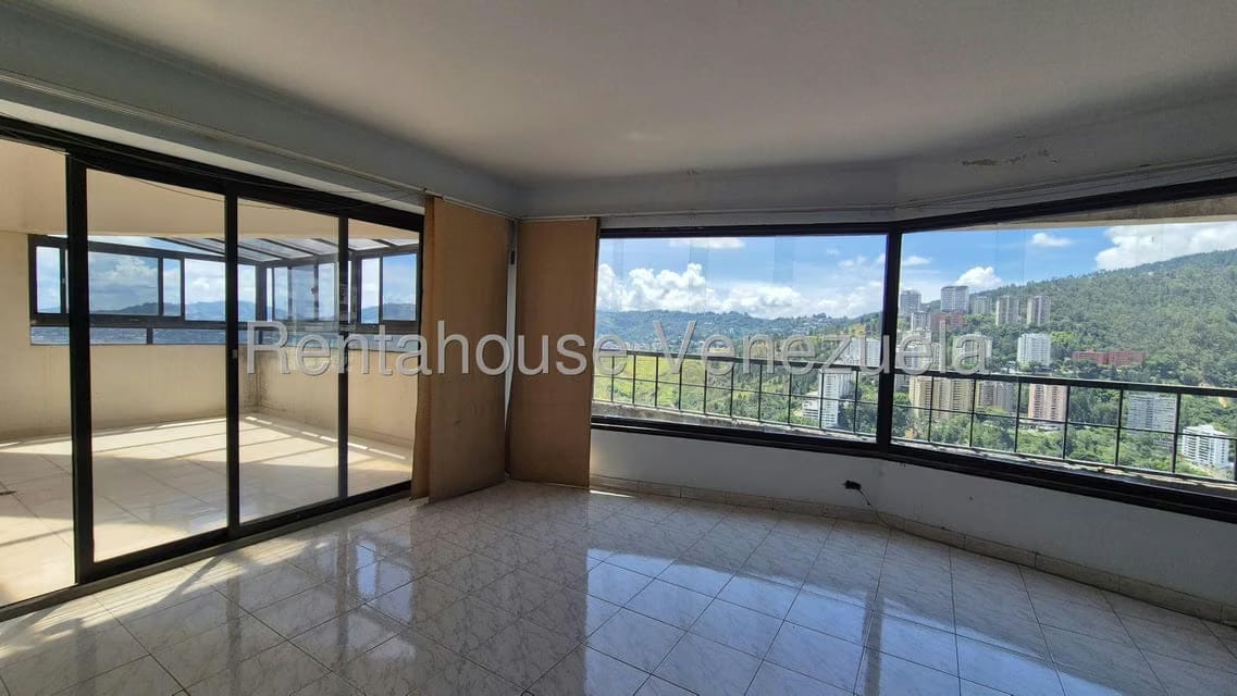 Apartamento (Duplex) en Venta en Lomas de Prados del Este, Distrito Metropolitano - 17