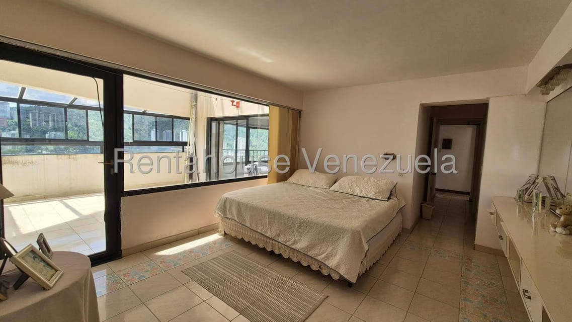 Apartamento (Duplex) en Venta en Lomas de Prados del Este, Distrito Metropolitano - 19