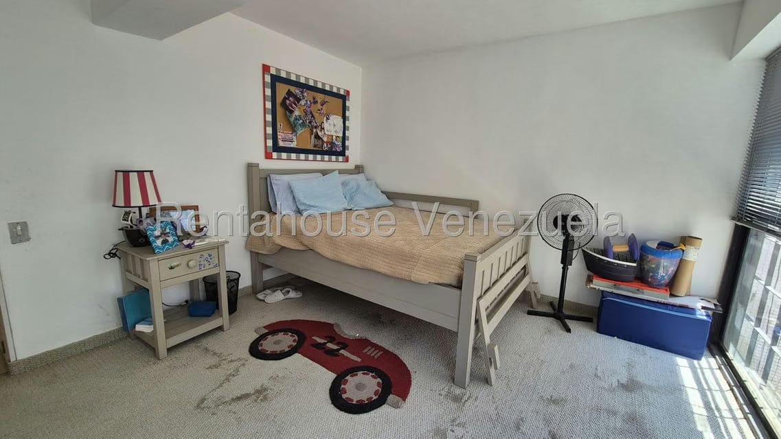 Apartamento (Duplex) en Venta en Lomas de Prados del Este, Distrito Metropolitano - 32