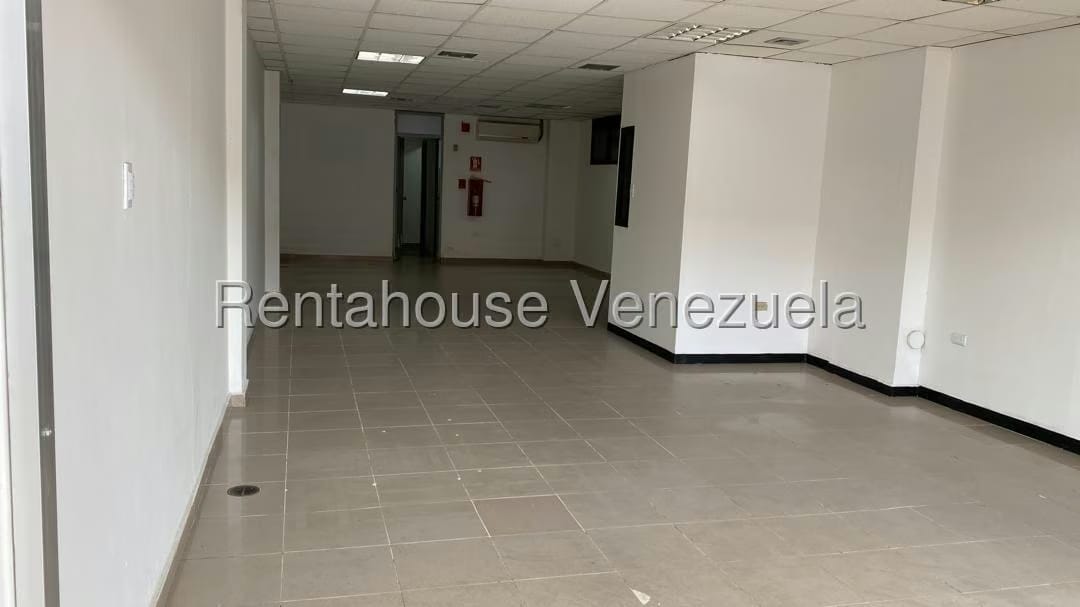 Comercial (Local Comercial) en Alquiler en Centro, Lara - 3