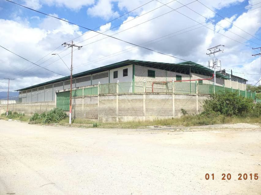 Comercial (Industrial) en Venta en La Raiza, Miranda - 2
