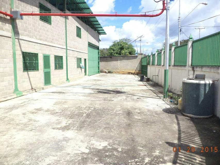 Comercial (Industrial) en Venta en La Raiza, Miranda - 11