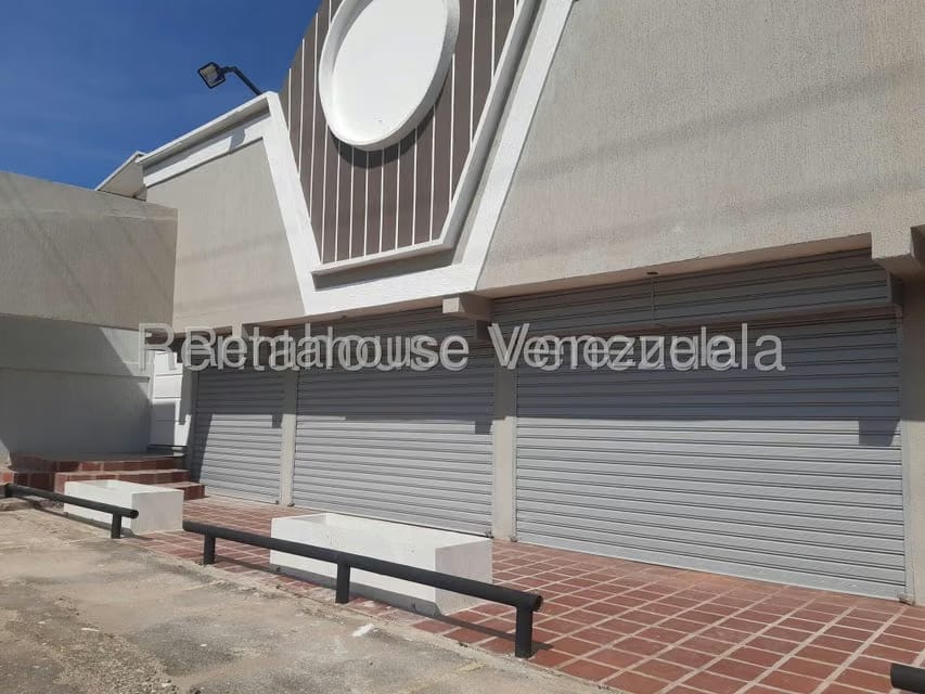 Comercial (Local Comercial) en Alquiler en Cristobal Colon, Zulia - 13