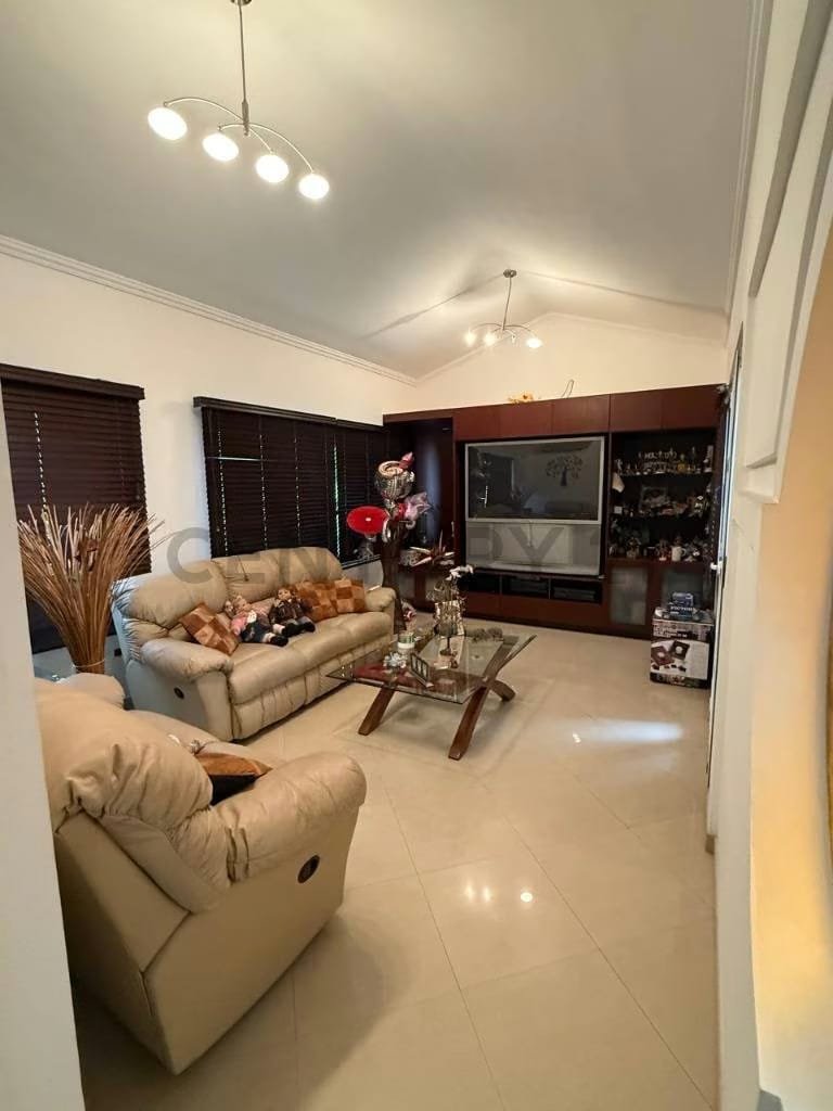 Venta de Casa - 2
