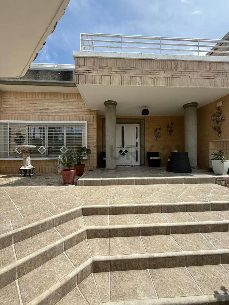 Venta de Casa - 28