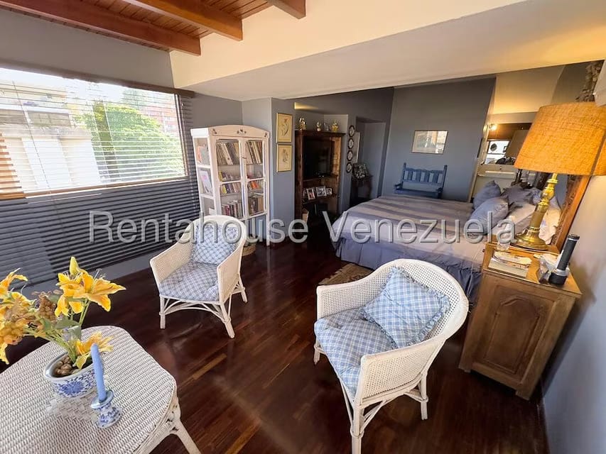 Apartamento (Duplex) en Venta en La Tahona, Distrito Metropolitano - 33