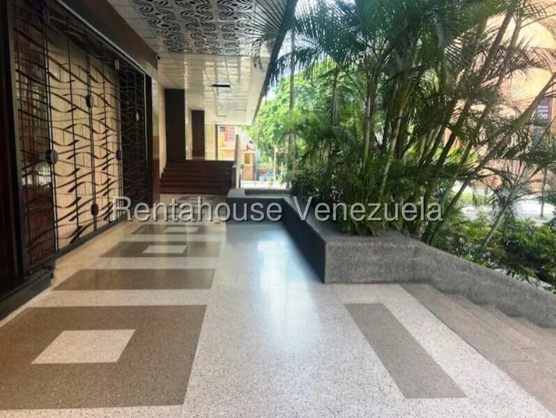Comercial (Oficina) en Alquiler en El Rosal, Distrito Metropolitano - 2