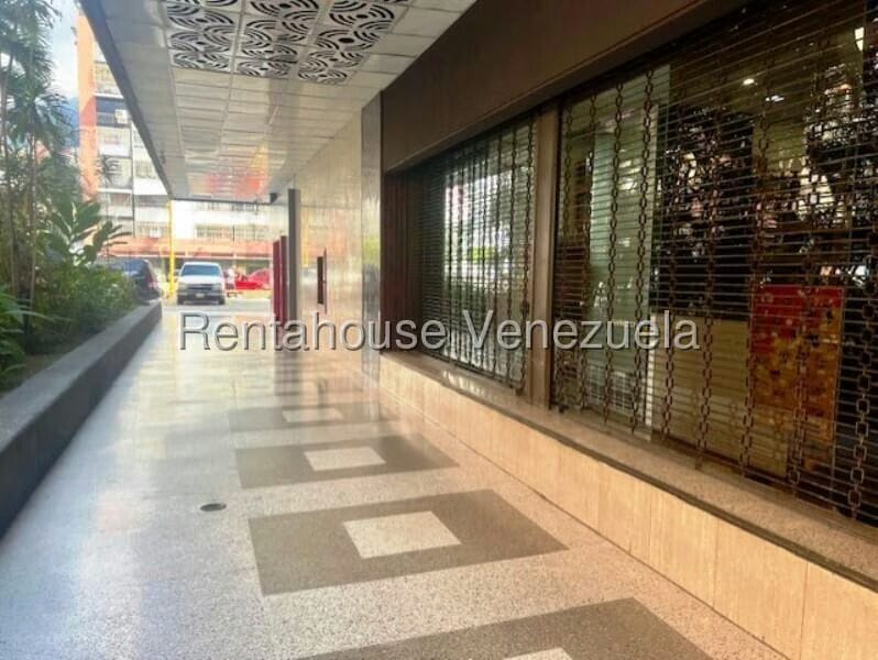Comercial (Oficina) en Alquiler en El Rosal, Distrito Metropolitano - 11