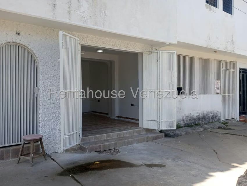 Comercial (Local Comercial) en Alquiler en Centro, Lara - 3