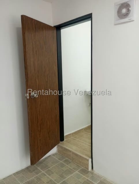 Comercial (Local Comercial) en Alquiler en Centro, Lara - 9
