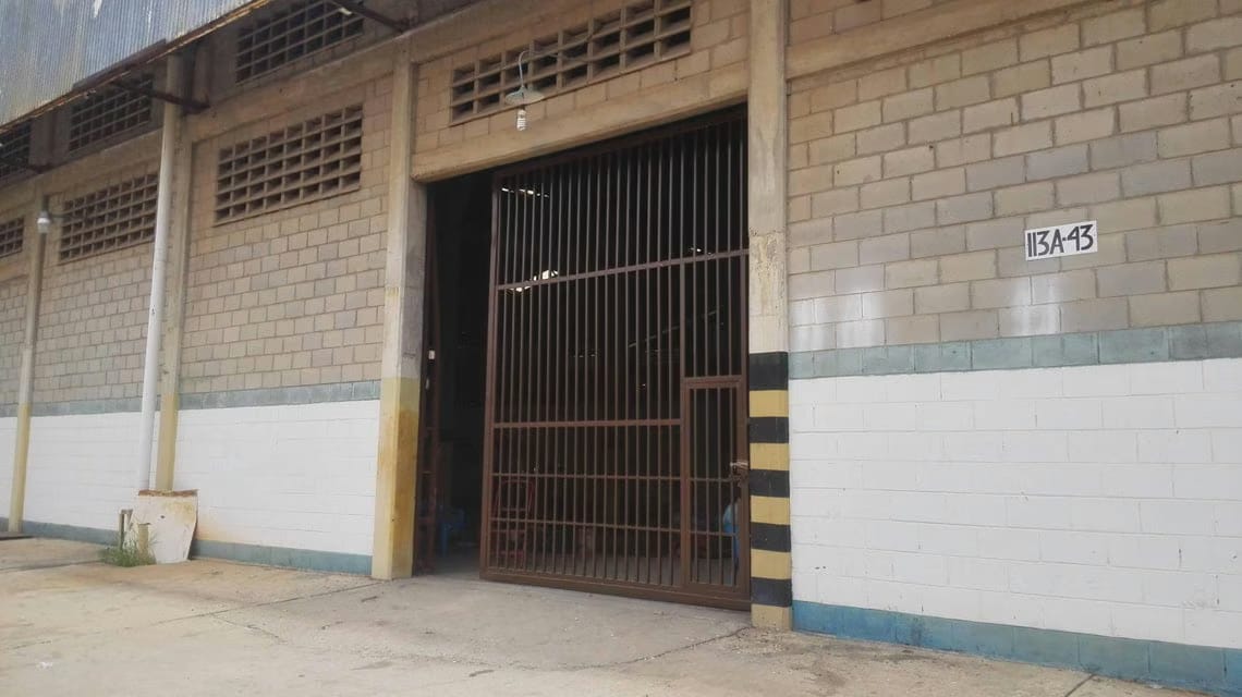 Comercial (Galpon - Deposito) en Venta en Zona Industrial Sur, Zulia - 15