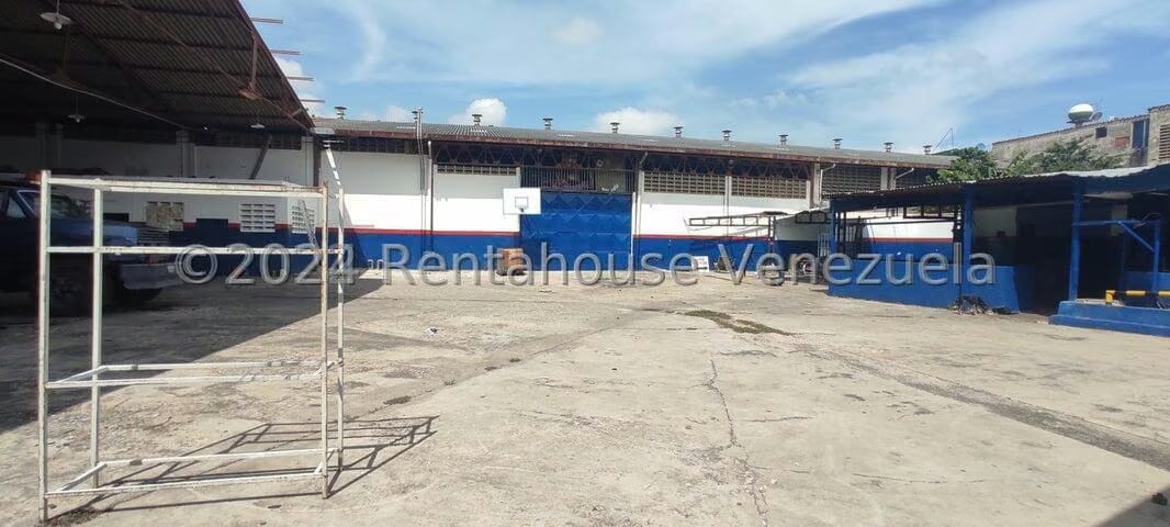 Comercial (Local Comercial) en Venta en La Cooperativa, Aragua - 56