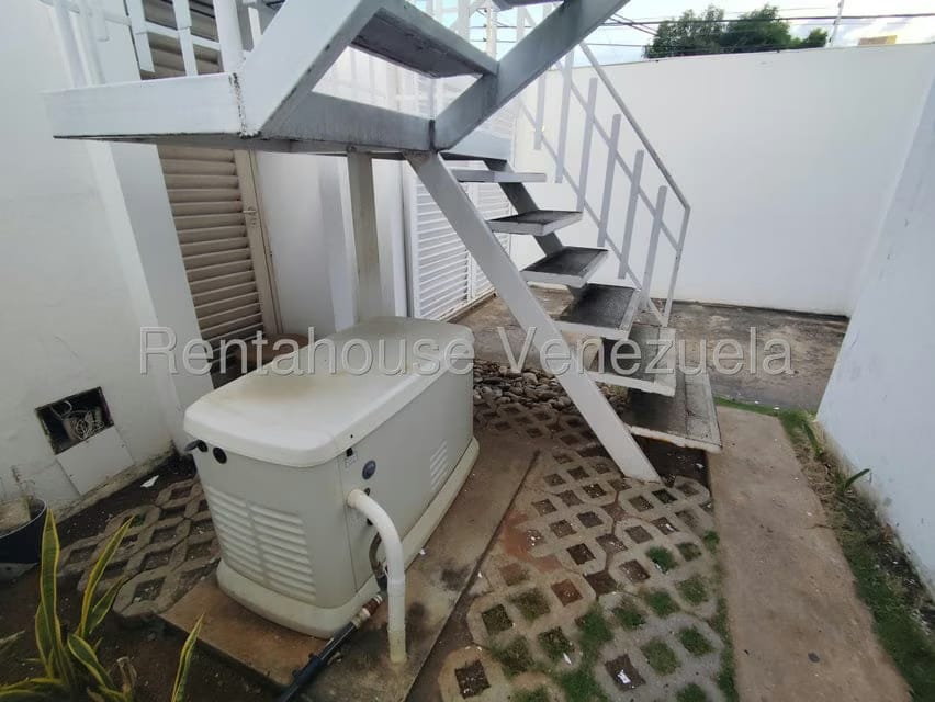 Comercial (Oficina) en Venta en Tierra Negra, Zulia - 12
